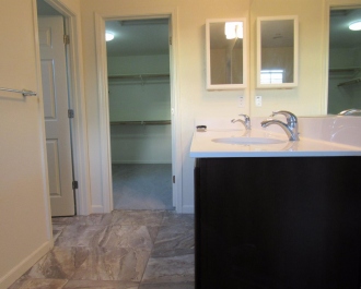 013_Master Bath Area